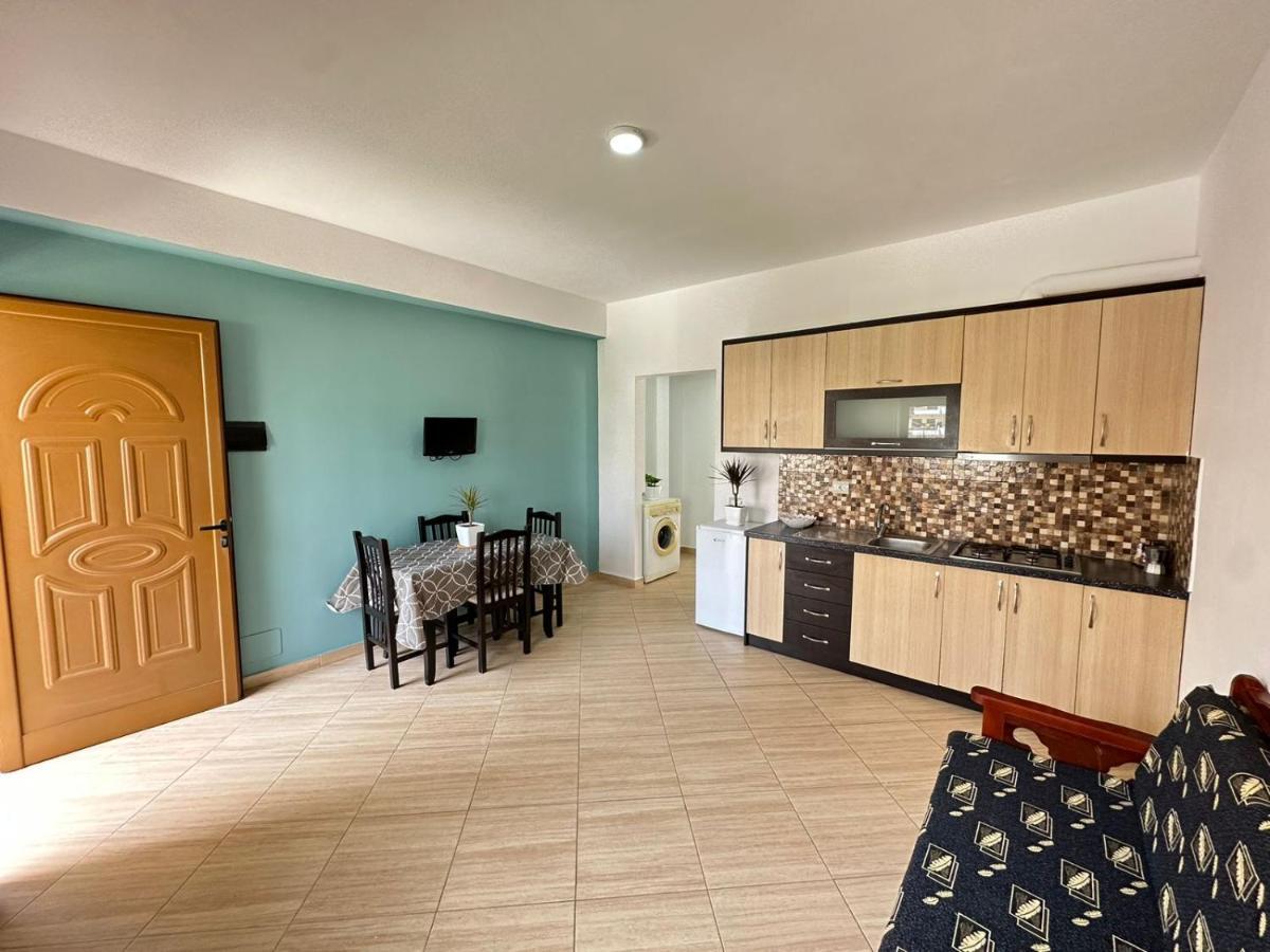 Vlora Villa With Private Parking المظهر الخارجي الصورة