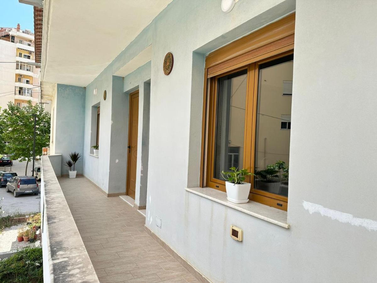 Vlora Villa With Private Parking المظهر الخارجي الصورة